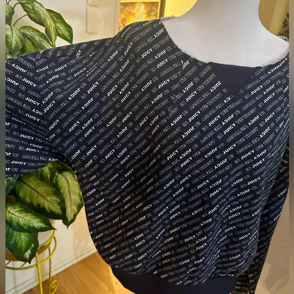Juicy Couture Print navy sweater w’s size L - Picture 7 of 8